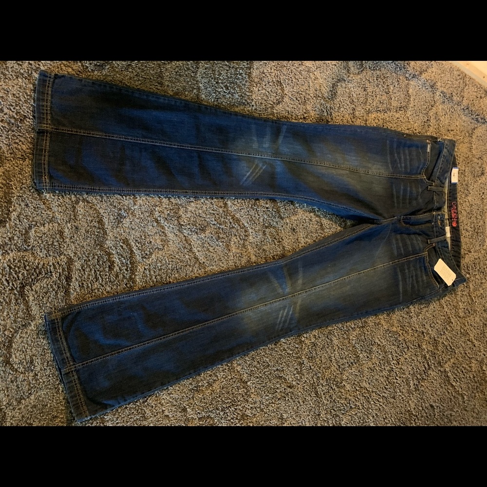Woman’s LYNDEN jeans 33/15 waist / XL 38” length.